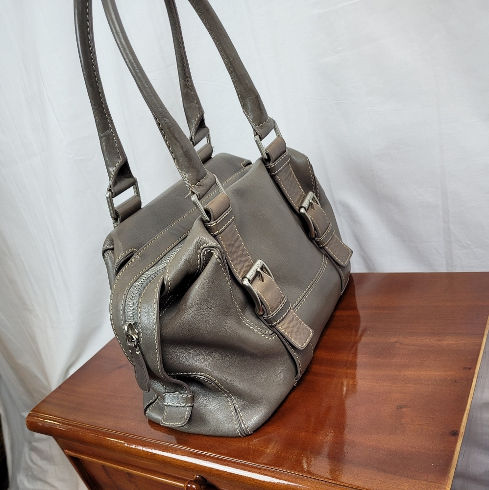 Michael Kors Olive Green Leather Shoulder Bag - Picture 11 of 14